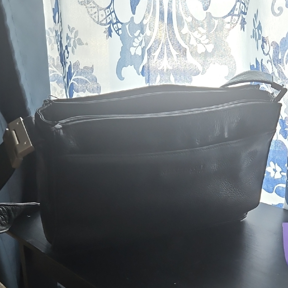 Kenneth Cole New York Black Leather Shoulder Bag